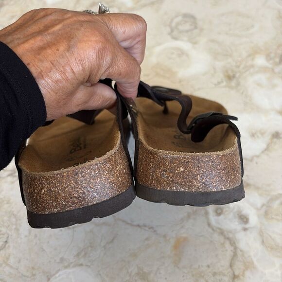 BETULA by BIRKENSTOCK~ Gizeh Thong Sandals ~ Brown Suede Leather - Picture 11 of 16